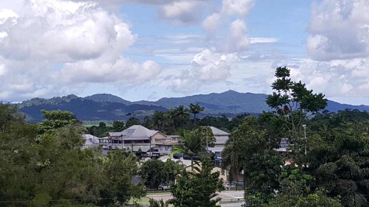 ホテル バビンダ クォーターズ Babinda エクステリア 写真