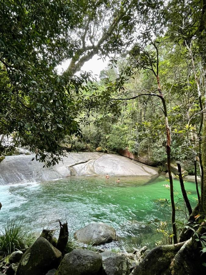 ホテル バビンダ クォーターズ Babinda エクステリア 写真